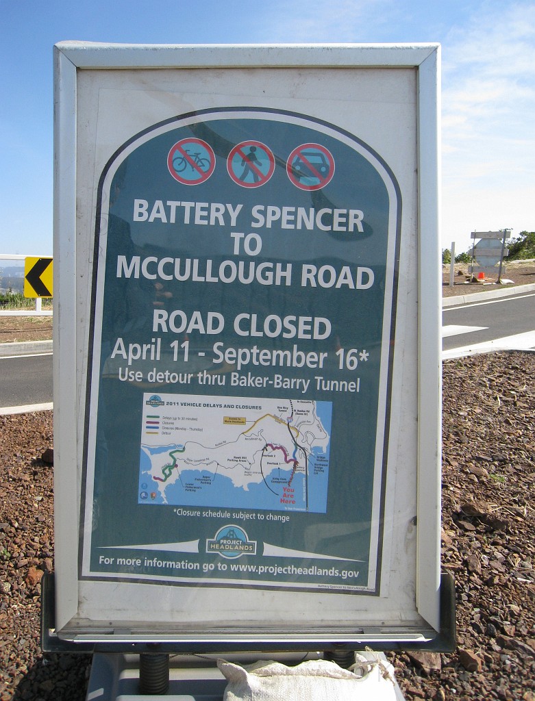 2011 Bay 2 Breakers Friday 0461.JPG - I was able to participate in the 100th annual running of the Bay to Breakers 12K race in San Francisco California. A weekend for sightseeing and racing.